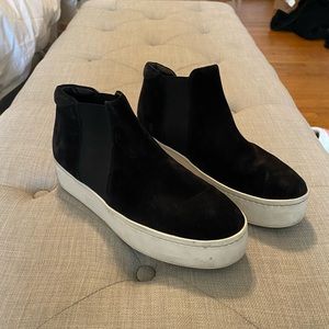 Vince platform black suede shoes size 7.5